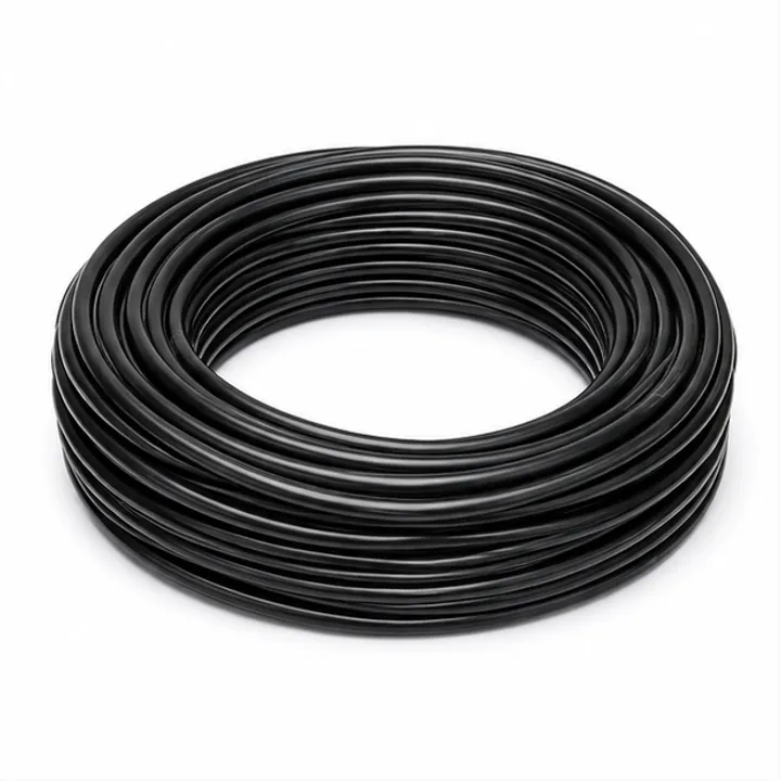 Microtubo PVC 5 × 7 mm em fundo claro